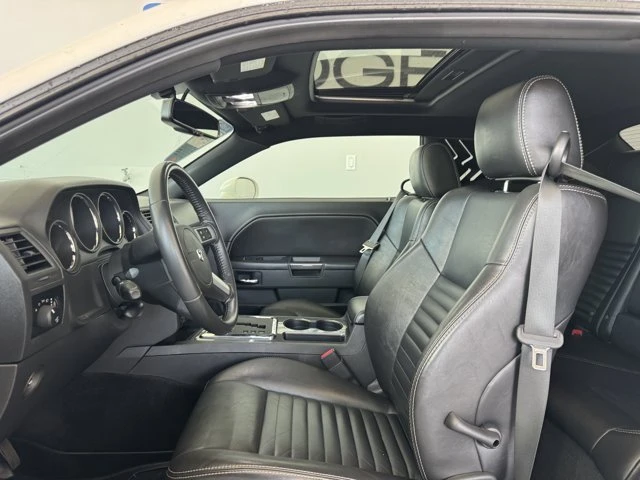 2010 Dodge Challenger 3rd Gen - Image 16 of 20