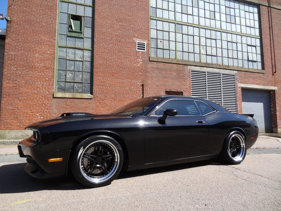 2010 Dodge Challenger 3rd Gen - Image 2 of 31