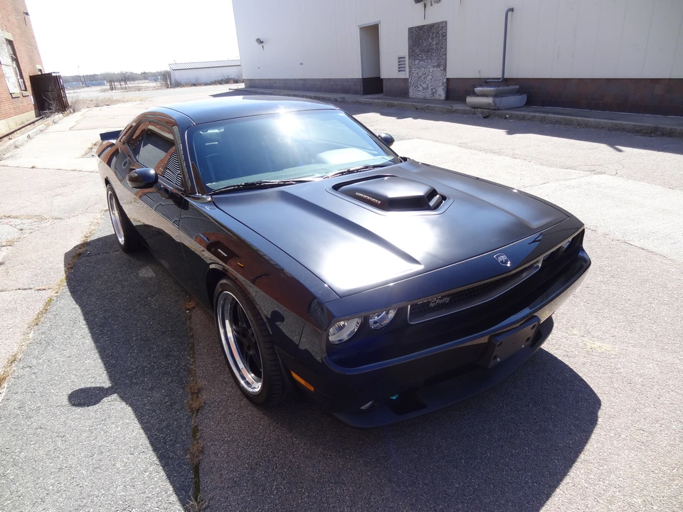 2010 Dodge Challenger 3rd Gen - Image 19 of 31