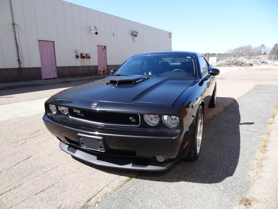 2010 Dodge Challenger 3rd Gen - Image 9 of 31