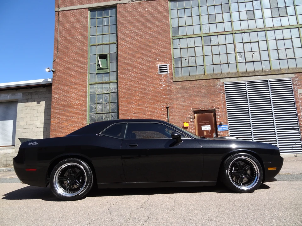 2010 Dodge Challenger 3rd Gen - Image 29 of 31