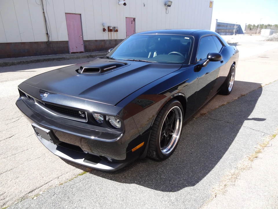 2010 Dodge Challenger 3rd Gen - Image 7 of 31