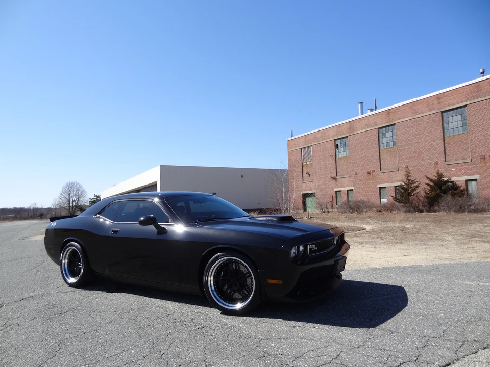 2010 Dodge Challenger 3rd Gen - Image 24 of 31