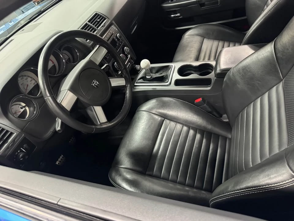 2010 Dodge Challenger 3rd Gen - Image 4 of 6