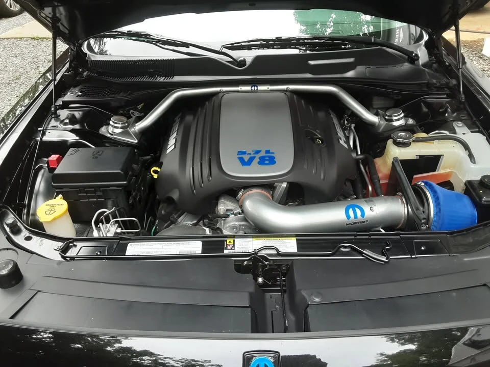 2010 Dodge Challenger 3rd Gen - Image 2 of 14