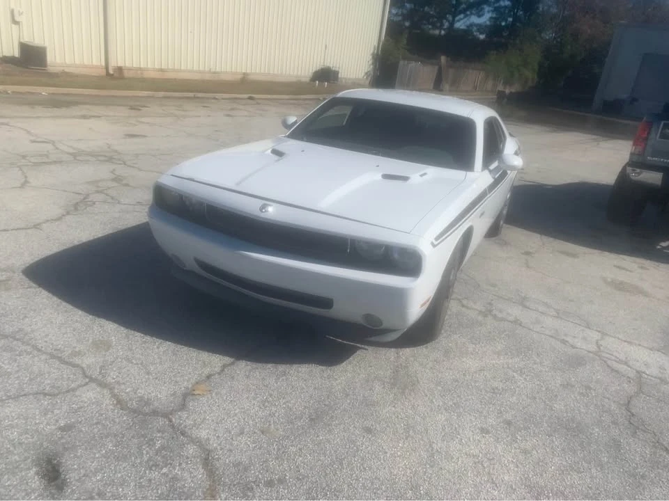 2010 Dodge Challenger 3rd Gen - Image 11 of 11