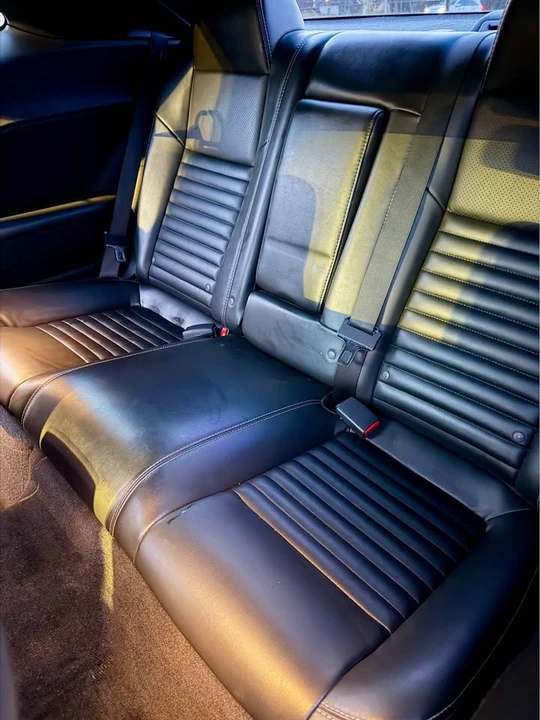 2010 Dodge Challenger 3rd Gen - Image 13 of 16