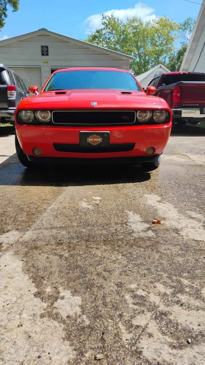 2010 Dodge Challenger 3rd Gen - Image 3 of 11