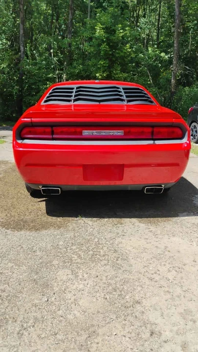 2010 Dodge Challenger 3rd Gen - Image 6 of 11