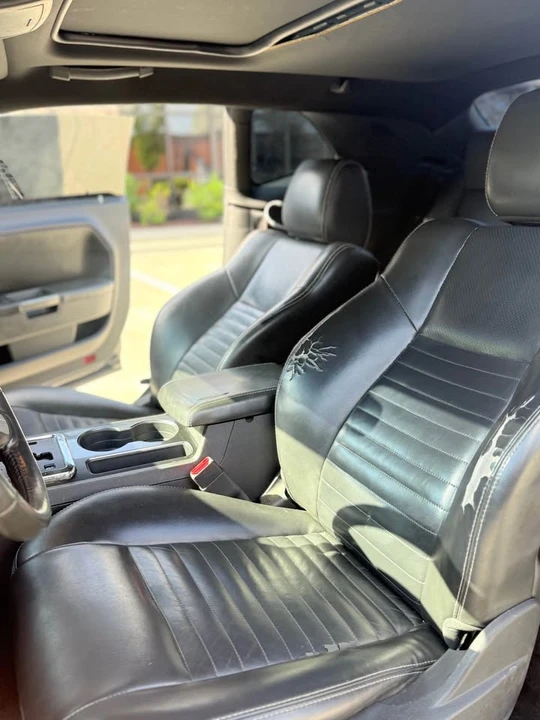 2010 Dodge Challenger 3rd Gen - Image 7 of 13