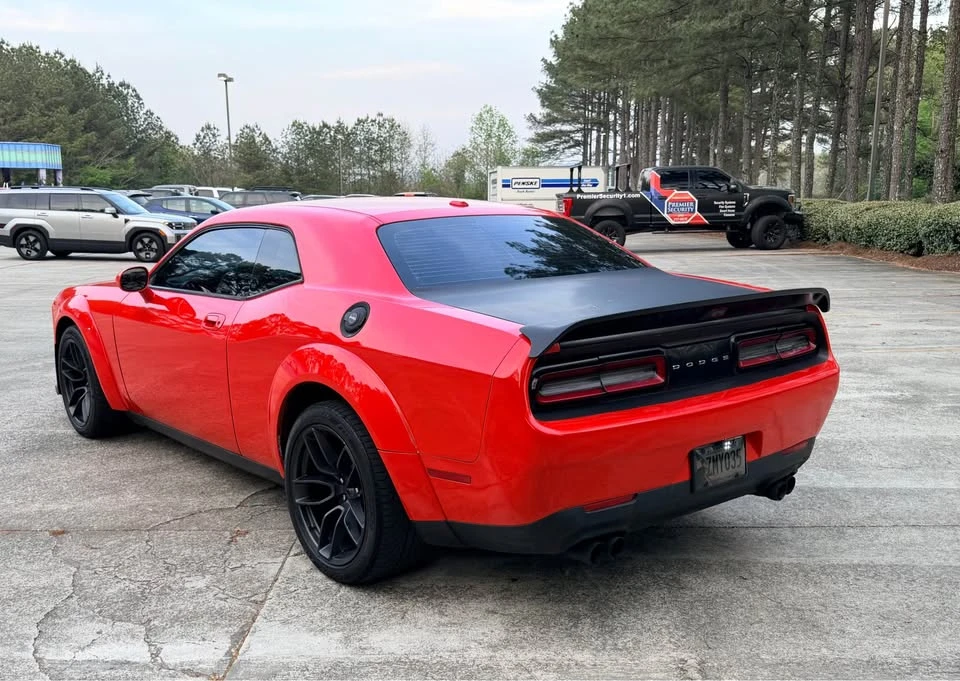 2010 Dodge Challenger 3rd Gen - Image 17 of 20