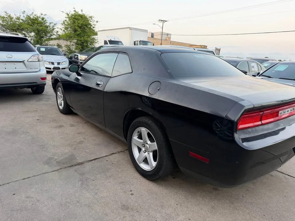 2010 Dodge Challenger SRT8 & 392 3rd Gen - Image 9 of 14