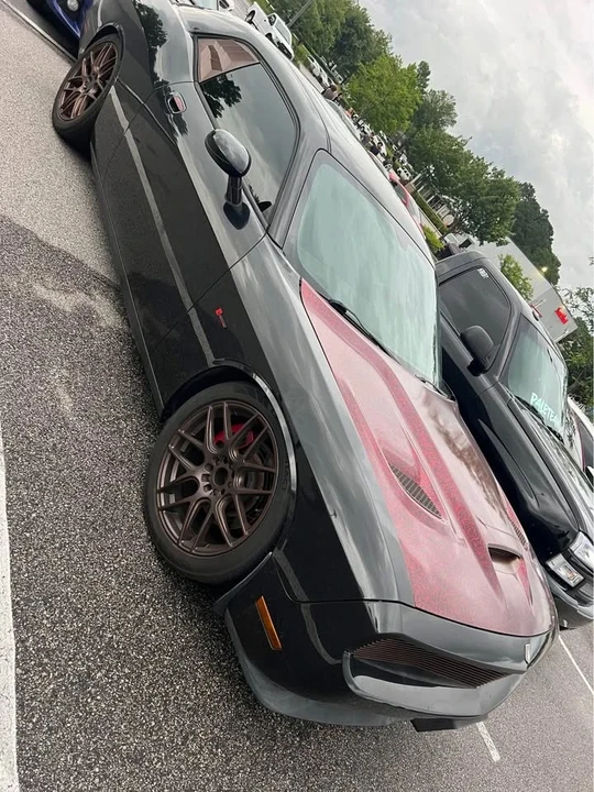 2010 Dodge Challenger 3rd Gen - Image 3 of 7