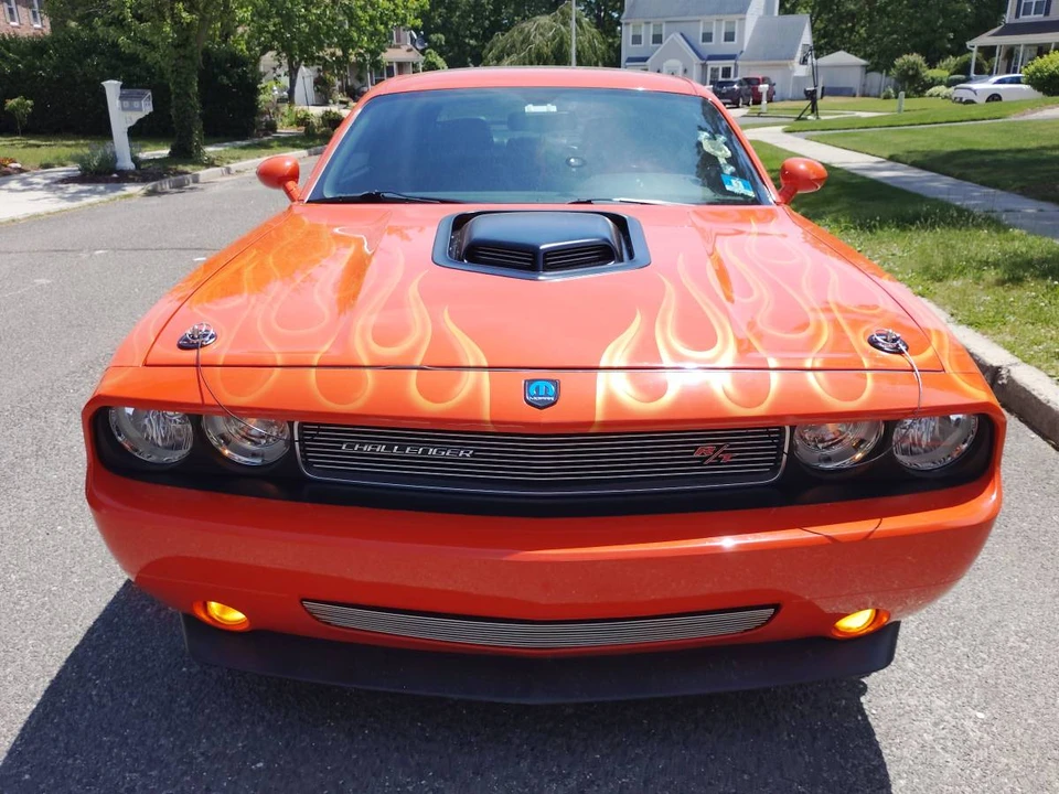 2010 Dodge Challenger 3rd Gen - Image 3 of 21