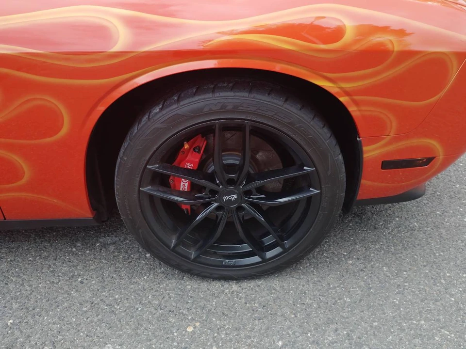 2010 Dodge Challenger 3rd Gen - Image 6 of 23