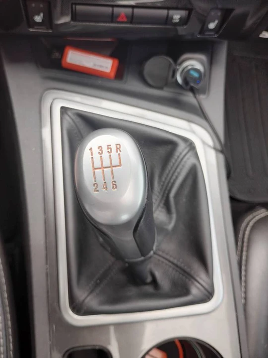 2010 Dodge Challenger 3rd Gen - Image 19 of 23