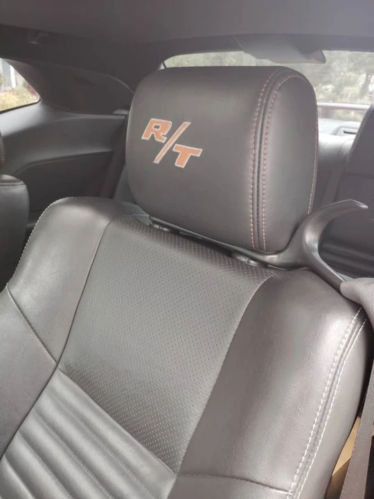 2010 Dodge Challenger 3rd Gen - Image 12 of 23