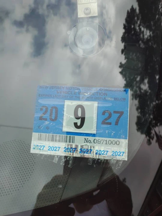 2010 Dodge Challenger 3rd Gen - Image 14 of 23