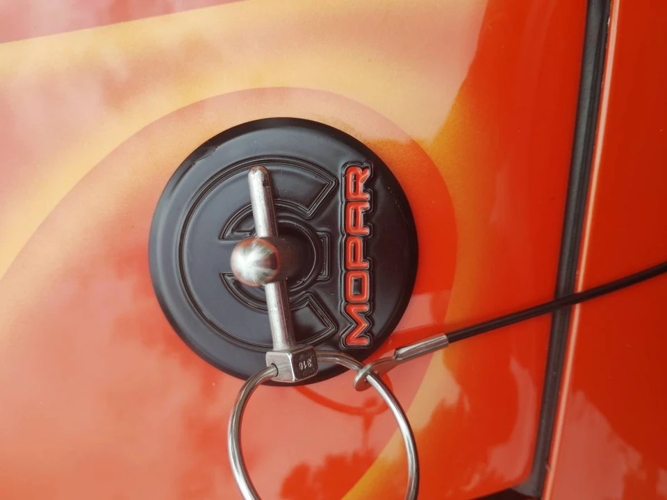2010 Dodge Challenger 3rd Gen - Image 11 of 23