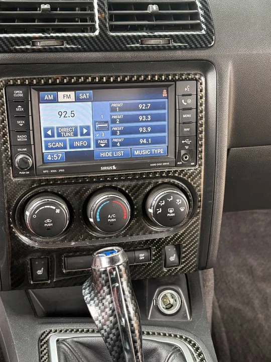 2010 Dodge Challenger 3rd Gen - Image 17 of 20