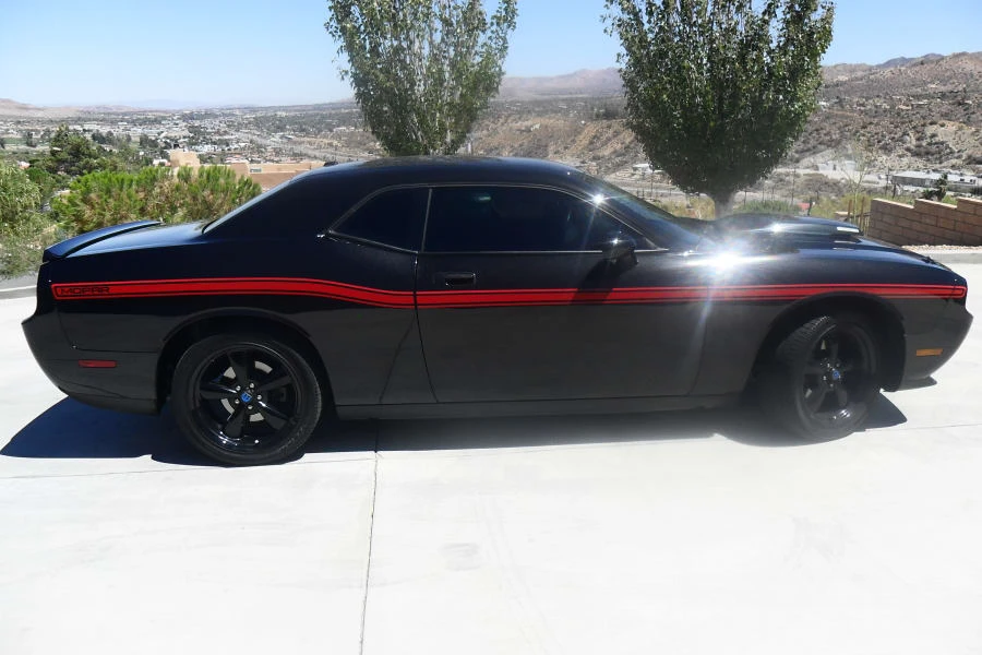 2010 Dodge Challenger 3rd Gen - Image 2 of 8