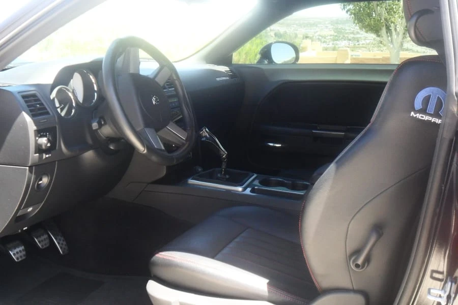 2010 Dodge Challenger 3rd Gen - Image 4 of 8