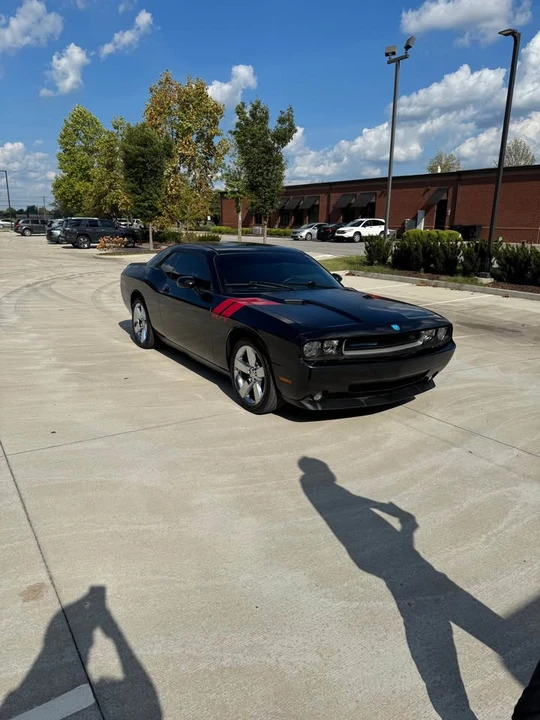 2010 Dodge Challenger 3rd Gen - Image 3 of 18
