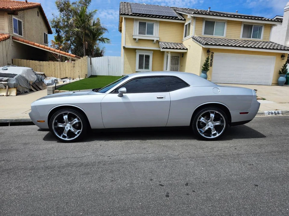 2010 Dodge Challenger 3rd Gen - Image 2 of 12