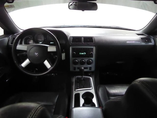 2010 Dodge Challenger 3rd Gen - Image 8 of 20