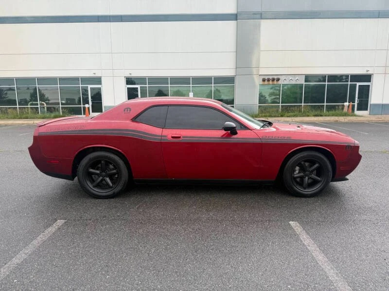 2010 Dodge Challenger 3rd Gen - Image 8 of 13