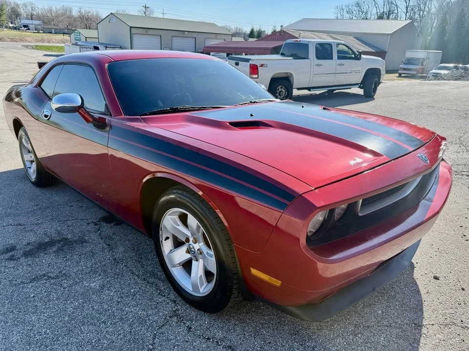 2010 Dodge Challenger 3rd Gen - Image 2 of 19