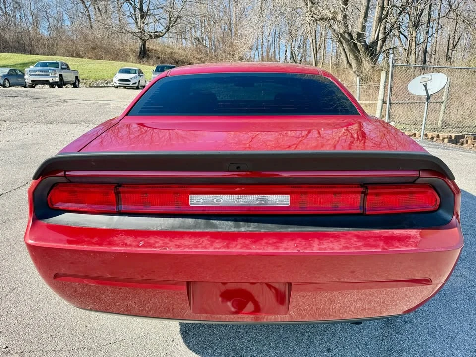 2010 Dodge Challenger 3rd Gen - Image 5 of 19