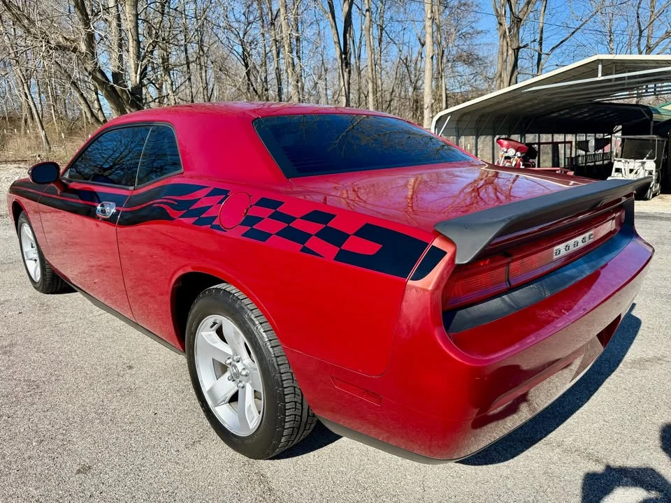2010 Dodge Challenger 3rd Gen - Image 4 of 19