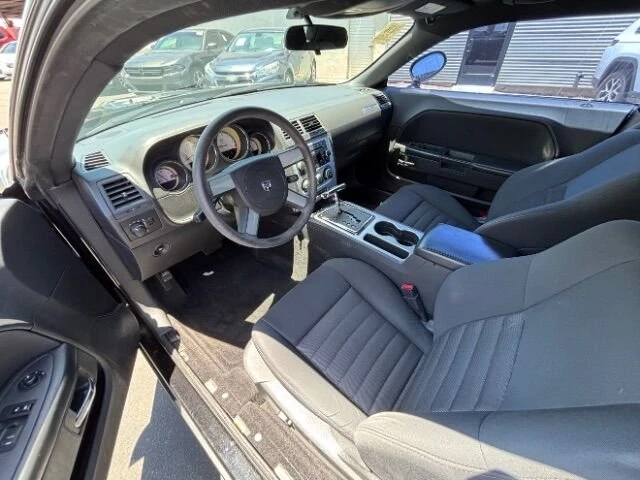 2010 Dodge Challenger 3rd Gen - Image 13 of 16