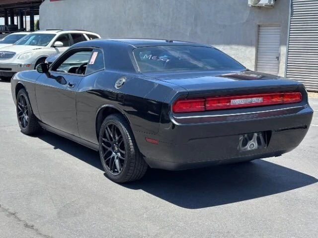 2010 Dodge Challenger 3rd Gen - Image 5 of 16