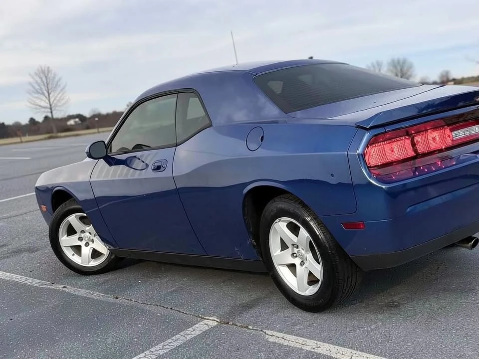 2010 Dodge Challenger 3rd Gen - Image 8 of 18