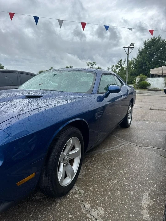 2010 Dodge Challenger 3rd Gen - Image 2 of 7