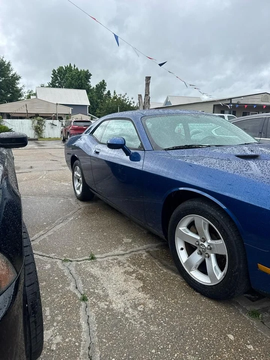 2010 Dodge Challenger 3rd Gen - Image 3 of 7