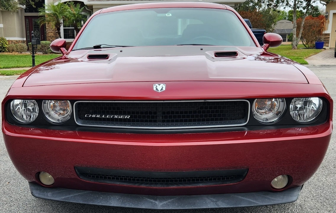 2010 Dodge Challenger 3rd Gen - Image 14 of 17