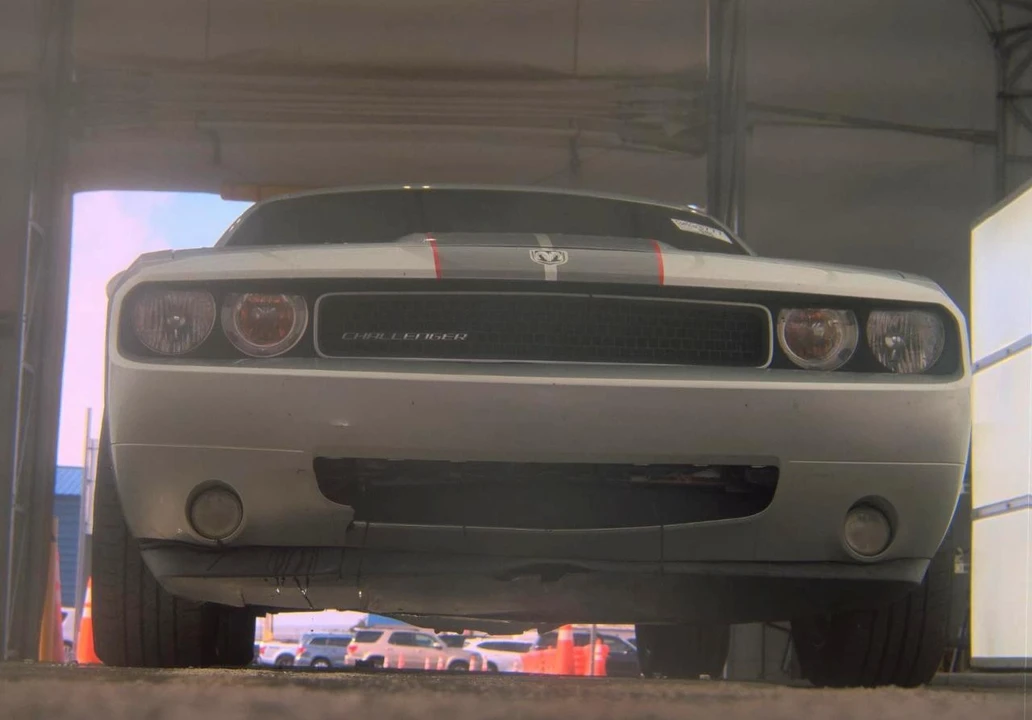 2010 Dodge Challenger 3rd Gen - Image 3 of 17