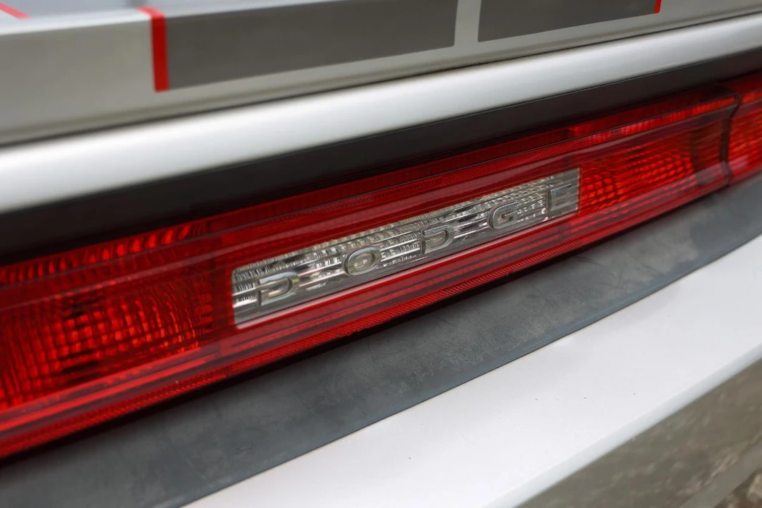 2010 Dodge Challenger 3rd Gen - Image 30 of 31