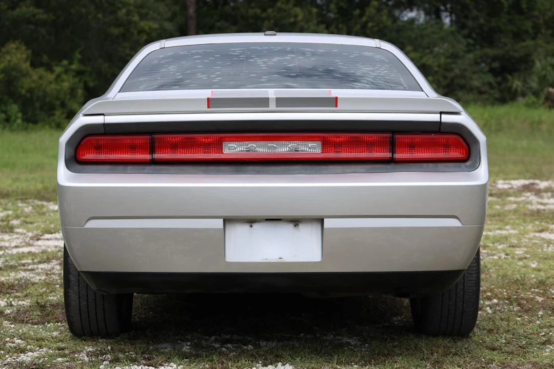 2010 Dodge Challenger 3rd Gen - Image 7 of 31
