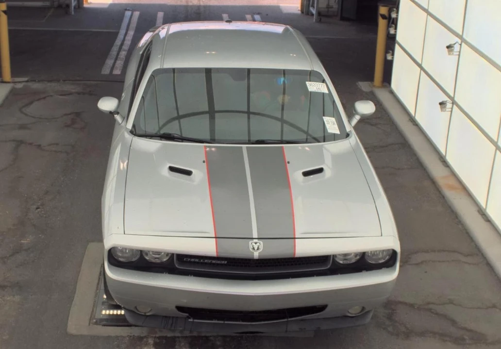 2010 Dodge Challenger 3rd Gen - Image 2 of 17