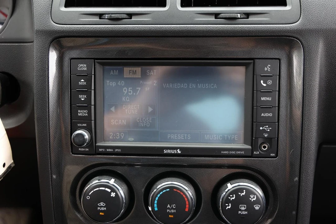 2010 Dodge Challenger 3rd Gen - Image 28 of 31