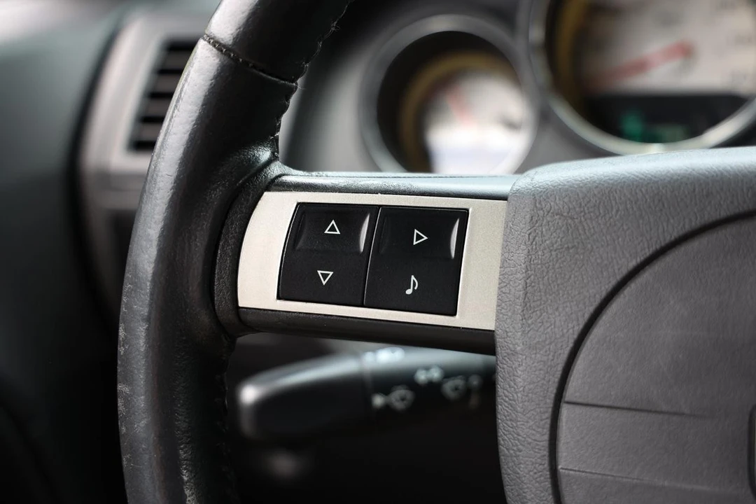 2010 Dodge Challenger 3rd Gen - Image 23 of 31