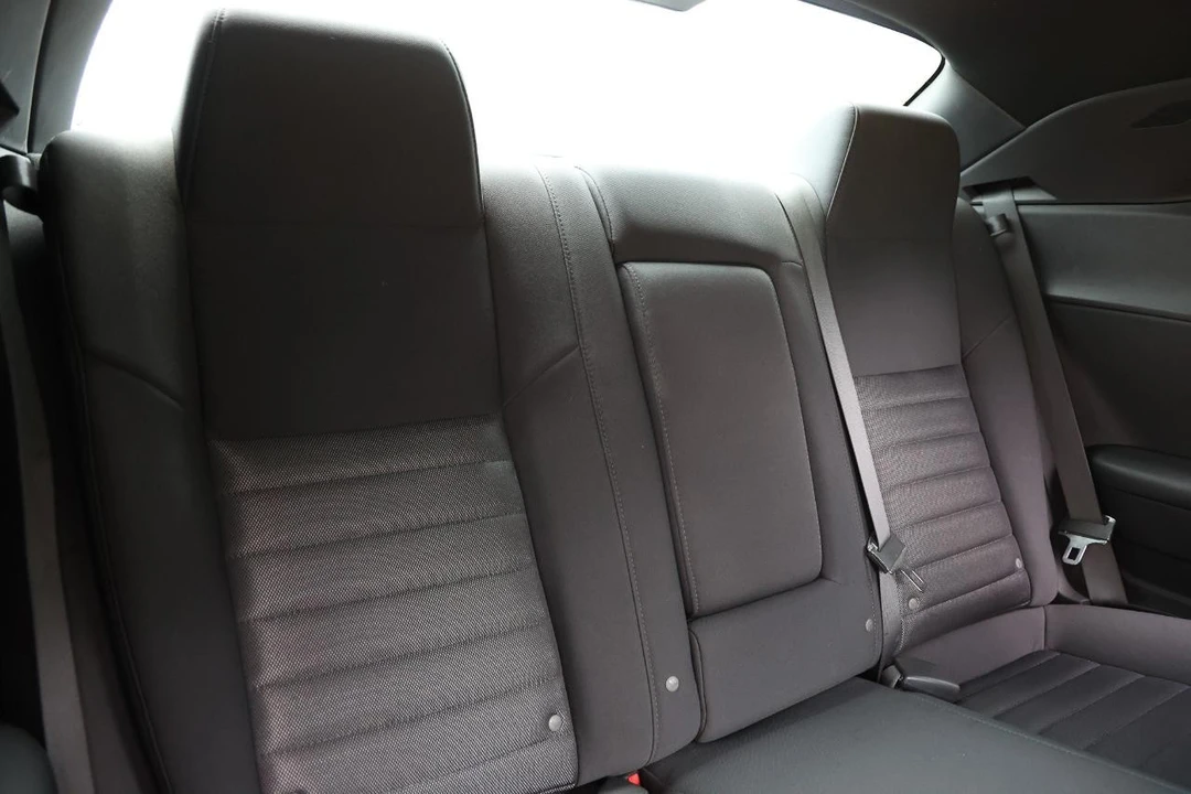 2010 Dodge Challenger 3rd Gen - Image 14 of 31