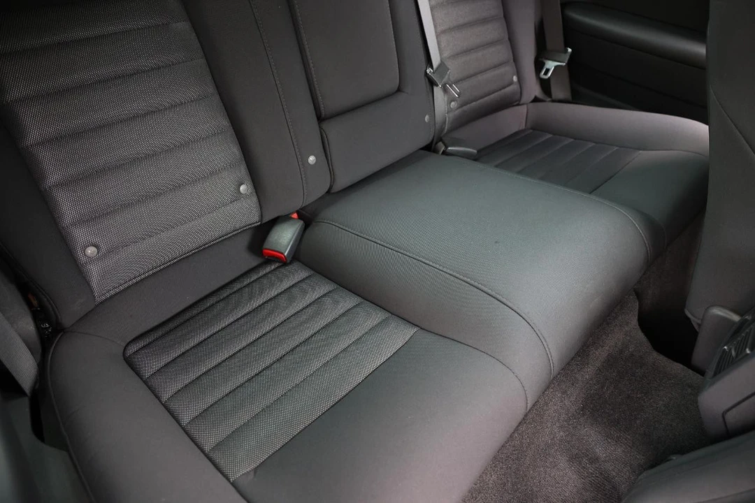 2010 Dodge Challenger 3rd Gen - Image 12 of 31