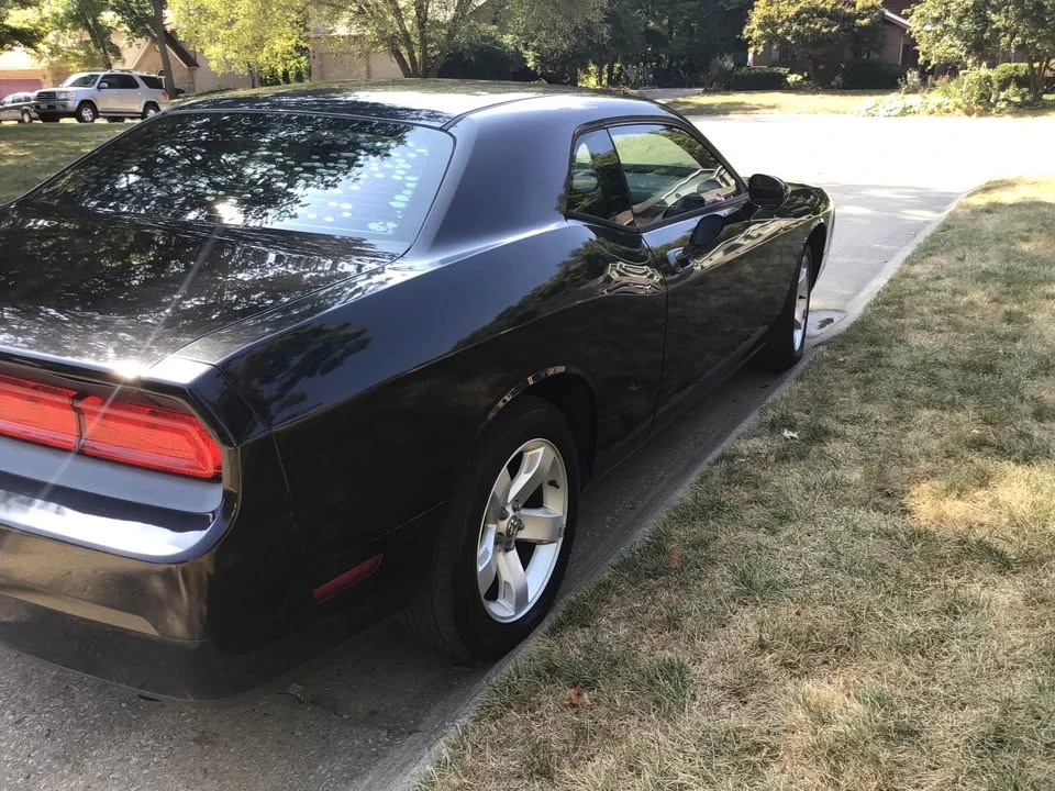 2010 Dodge Challenger 3rd Gen - Image 2 of 9