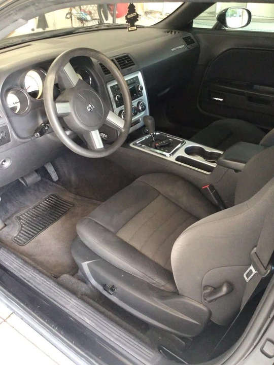 2010 Dodge Challenger 3rd Gen - Image 9 of 9