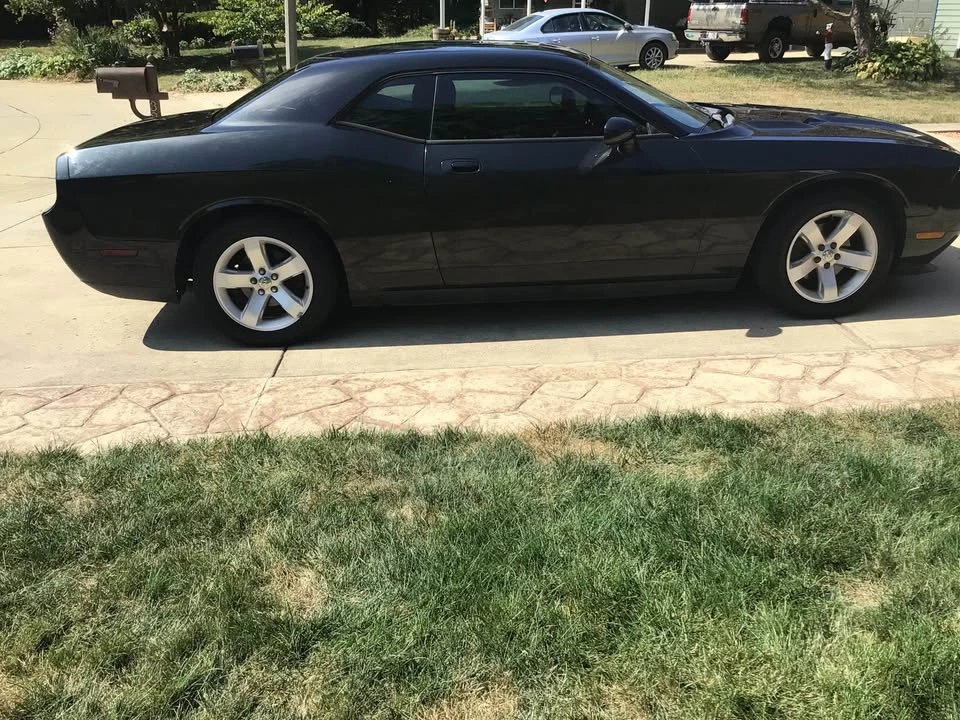 2010 Dodge Challenger 3rd Gen - Image 4 of 9